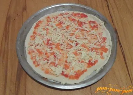 Recept pizza kolbász, sajt, gomba és paradicsom gombák (recept) Recept pizza szalámi, sajt, gomba gomba és a paradicsom