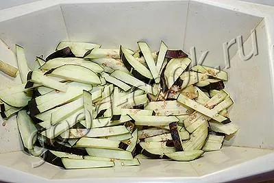 Saláta a padlizsán és paradicsom recept