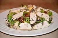 Saláta szárított paradicsommal és csirke recept (recept) Saláta aszalt paradicsommal és csirkemellel recept