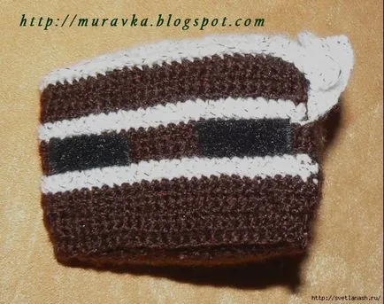 Csokoládé torta eperrel kötött horgolt