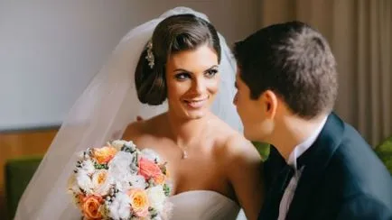 Esküvői lóháton néhány fotó menyasszony lovak a kategóriában esküvői történetek -