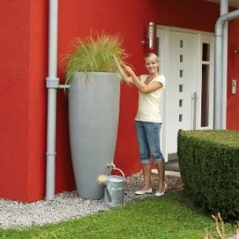 Öntsük le a ereszcsatornák és downspouts