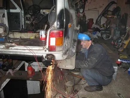 Tuning Niva - javítása és megerősítése gerendák és alsó mezők és a Chevrolet Niva (javítás) Tuning Niva - javítása és megerősítése gerendák és alsó mezők és a Chevrolet Niva