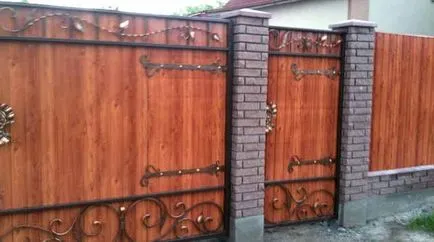 Gates hullámkartonból, hogyan lehet a saját kezét (csinálni) Gates hullámkartonból, hogyan lehet a saját kezét