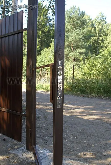 Kapu egy átjáró kapu vagy külön-külön (a kapu átjáró kapuhoz) Kapu egy átjáró kapuhoz, vagy külön-külön