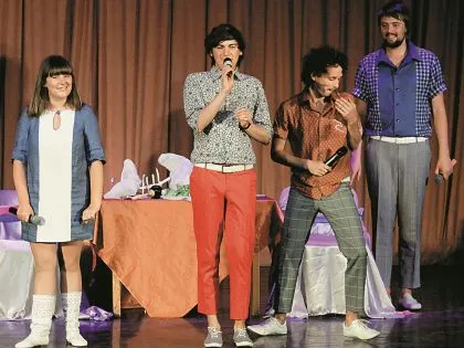 Csillagok este urgant miatt korai halála apja nőtt fel gyors (gyors) Csillagok este urgant miatt korai halála apja gyorsan érlelt