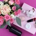 7 Lovers Beauty-Pauline Maksimovoj jelenti (Shiseido) 7 Lovers szépségápolási Pauline jelenti Maksimovoj