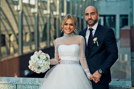 Anna Khil'kevich smink nélkül és a Photoshop