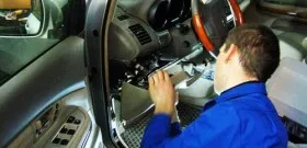 motor indítást - megszerezni és telepíteni a video kezét