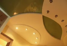 Folytonos Feszített mennyezetek szerelése matt és CLIPSO descor zökkenőmentes, legnagyobb szélessége, PVC