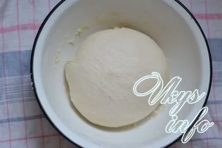 Egy gyors módja annak, hogy farag gombóc recept fényképpel (módszer) Egy gyors módja annak, hogy farag gombóc recept egy fotó