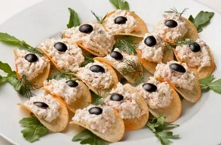 Hideg szendvicsek egyszerű és gyors snack (snack) Hideg szendvicsek, gyors és könnyű snack-