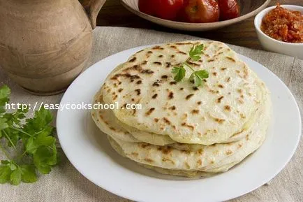 Hychiny sajttal és burgonyával lépésről lépésre recept fotókkal, egyszerű receptek (recept) Hychiny sajttal és burgonyával lépésről lépésre recept fotókkal, egyszerű receptek