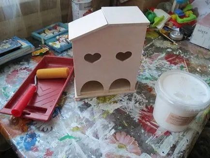 Teaházban decoupage technikával részletezett mesterkurzust