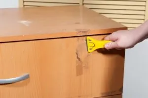 Hogyan mossa a ragasztó egy ragasztószalaggal műanyag tisztítószert használhatja videó és fotók (ragasztószalag) Hogyan mossa a ragasztó egy ragasztószalaggal műanyag tisztítószert használhatja videók és fotók