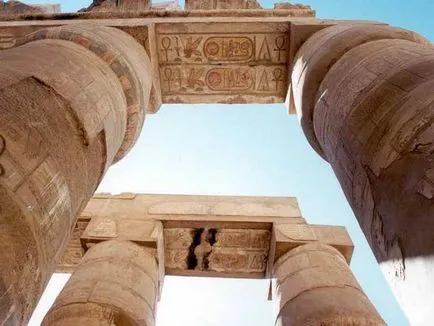 A templom komplexum Karnak