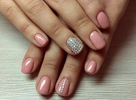 Nails tervezés gél lakk 30 fényképet elegáns manikűr oktatóvideók