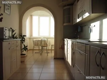 tervezés konyha hozzáférést az erkélyre (fotó)