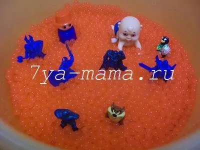 A hidrogél gyermekek 11 játékok fotókkal, család, anya