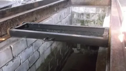 Vízszigetelő megtekintésére lyuk