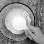 Arról, hogy hogyan tegye tapéta a régi tapéta, ha rendelkeznek is, hogy egy egyszerű dolog (régi) Arról, hogy hogyan tegye tapéta a régi tapéta, ha rendelkeznek is, hogy egy könnyű dolog