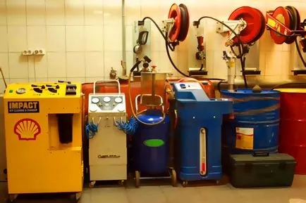 Olajcsere az automata sebességváltó (automata sebességváltó) kezével video utasítás (olaj) Olajcsere az automata sebességváltó (automata sebességváltó) kezével video használati