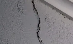 Hogyan és mit lehet közelről a lyukat a betonfal nagyok, kicsik, és az átmenő nyílások (a falon) Hogyan és mit lehet közelről a lyukat a betonfal nagyok, kicsik, és az átmenő furatok