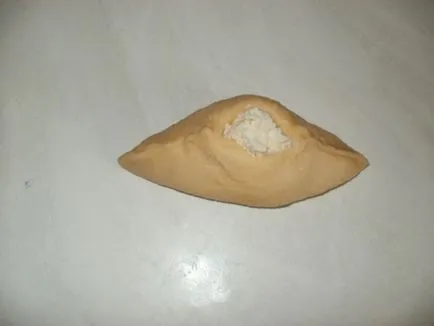 Hogyan farag zsemle élesztőből tésztát egy töltő, különböző formájú és anélkül (hogyan tekercs különböző formájú) Hogyan farag zsemle élesztőből tésztát egy töltő, különböző formájú és anélkül