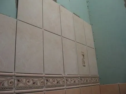 Hogyan ragasztó a csempe a gipszkarton a fürdőszobában fotó és videó használati
