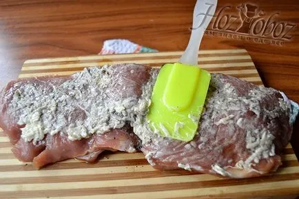 Sült sertés rolád a sütőben, hozoboz - ismerjük mind az étel