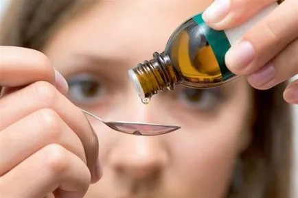 Hogyan készítsünk egy tinktúra macskagyökér, mint csepp macskagyökér venni az előnyöket és árt a macskagyökér (Valeriana) Hogyan készítsünk egy tinktúra macskagyökér, mint csepp macskagyökér venni az előnyöket és árt a macskagyökér