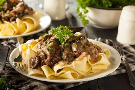 Hogyan kell főzni egy finom marhahús Stroganoff, a hivatalos honlapján receptek Julia Vysotsky