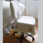 Hogyan készítsünk egy fedél, burkolat és húzza ki a számítógép szék kezével videókat, fotókat, minták (mint védőburkolattal ellát számítógép szék a kezét) Hogyan készítsünk egy fedél, burkolat és húzza ki a számítógép szék kezével videó, fénykép, minta
