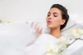 Hogyan készítsünk egy csomó hab a fürdőben, azért, hogy a hab volt a sok! Női blog
