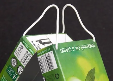 Hogyan készítsünk egy madáretető kezük