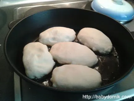 Fried sütemények (élesztő nélkül) (http://babydomik.com/images/imgupl/5140983ff1257.jpg) Fried sütemények (élesztő nélkül)