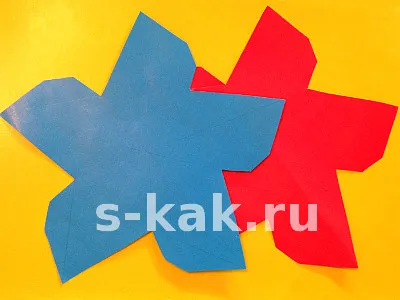 Hogyan készítsünk egy háromdimenziós csillag a papír