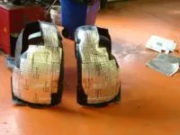 Hogyan készítsünk egy hangszigetelést kerék ívek és íves hüvelyek autó kezével