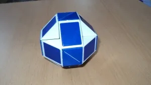 Hogyan készítsünk egy labdát a kígyók