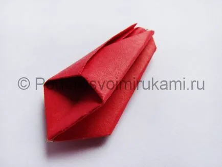 Hogyan lehet a papír tulipán a kezükből (csinálni) Hogyan lehet a papír tulipán a saját kezét