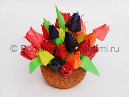 Hogyan lehet a papír tulipán a kezükből (csinálni) Hogyan lehet a papír tulipán a saját kezét