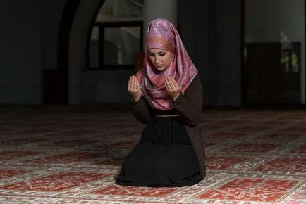 Hogyan kell elvégezni ima tahajjud nő (tahajjud) Hogyan kell elvégezni Tahajjud ima nő