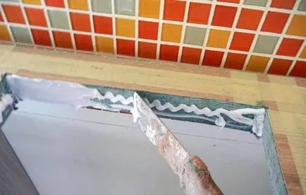 Hogyan kell telepíteni a főzőlapot a munkalap