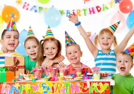 Hogyan lehet díszíteni egy táblázatot gyermek születésnapját - 8 felső trükkök (táblázat) Hogyan lehet díszíteni egy táblázatot gyermek születésnapját - 8 felső trükkök