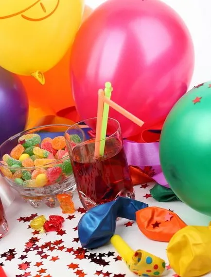 Hogyan lehet díszíteni egy táblázatot gyermek születésnapját - 8 felső trükkök (táblázat) Hogyan lehet díszíteni egy táblázatot gyermek születésnapját - 8 felső trükkök