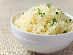 Hogyan kell főzni a rizst úgy, hogy nem tapadnak össze (főzés) Hogyan kell főzni a rizst úgy, hogy nem ragad össze
