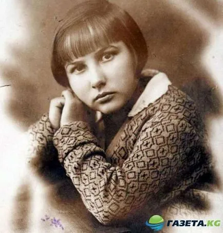 Zoe Bulgakov életrajz, ahonnan meghalt, fotó színésznő (természetes) Zoe Bulgakov életrajz, ahonnan meghalt, színésznő fotó