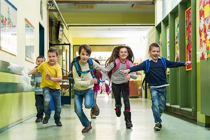 Hogyan lehet vele hallgatni 7. szabályainak fegyelem (a gyereknek szüksége van fegyelem) Hogyan juthat el betartják a szabályokat fegyelem 7
