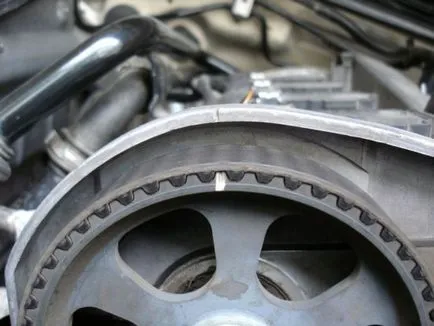 Hogyan cserélje ki a vezérműszíjat a motor audi a4 ANB, autós kézikönyv (javítási saját kézzel) Hogyan cserélje ki a vezérműszíjat a motor audi a4 ANB, autós ellátásokat