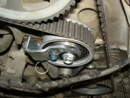 Hogyan cserélje ki a vezérműszíjat a motor audi a4 ANB, autós kézikönyv (javítási saját kézzel) Hogyan cserélje ki a vezérműszíjat a motor audi a4 ANB, autós ellátásokat